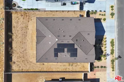 View/Area - 42831 Coronet Dr, Lancaster, CA 93536 photo 1 of 3