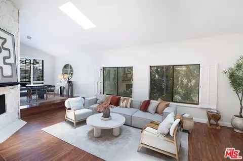 1434 Greenfield Ave #303, Los Angeles, CA 90025