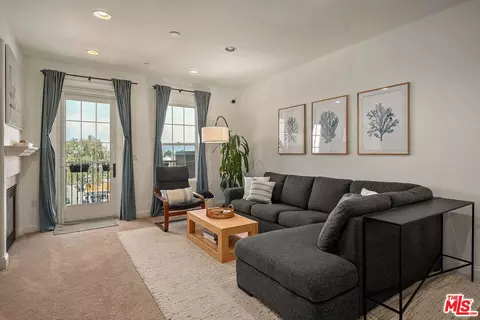 12975 Agustin Pl #418, Playa Vista, CA 90094