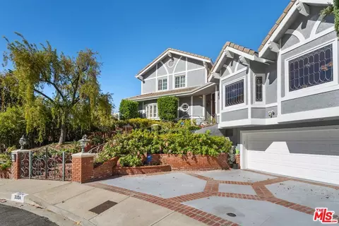 3324 Alana Dr, Sherman Oaks, CA 91403