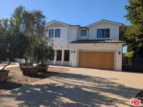 12709 Weddington St, Valley Village, CA 91607