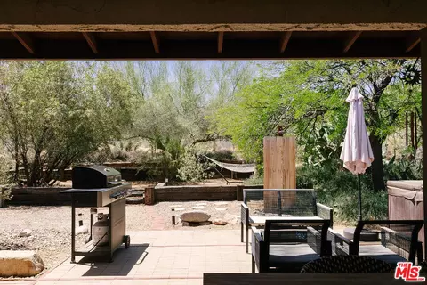 Exterior - 56435 Carlyle Dr, Yucca Valley, CA 92284 photo 8 of 17