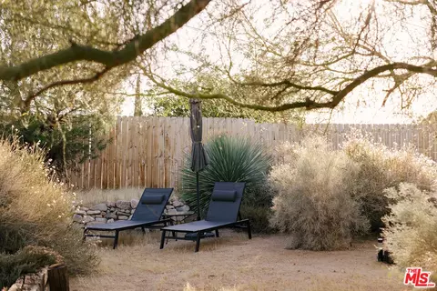 Exterior - 56435 Carlyle Dr, Yucca Valley, CA 92284 photo 11 of 17