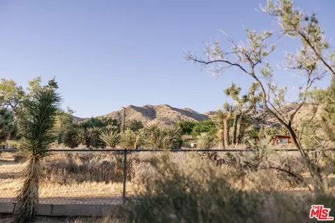 Exterior - 56435 Carlyle Dr, Yucca Valley, CA 92284 photo 7 of 17