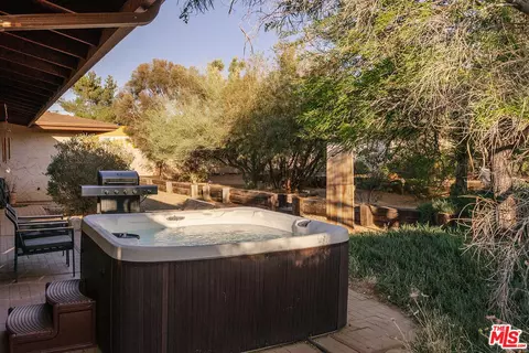 Exterior - 56435 Carlyle Dr, Yucca Valley, CA 92284 photo 12 of 17