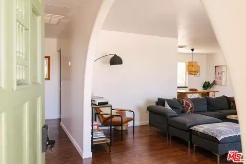 Entry Way - 56435 Carlyle Dr, Yucca Valley, CA 92284 photo 1 of 2