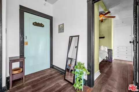 Entry Way - 325 W 3rd St #410, Long Beach, CA 90802 photo 1 of 5
