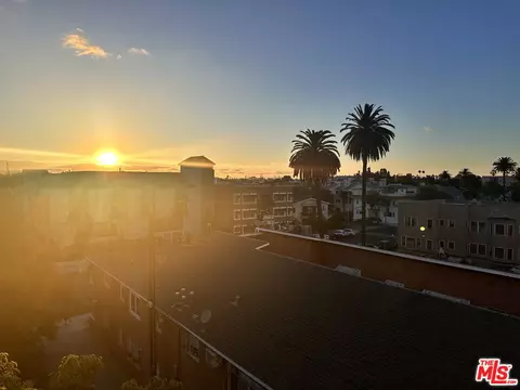 View/Area - 325 W 3rd St #410, Long Beach, CA 90802 photo 2 of 3
