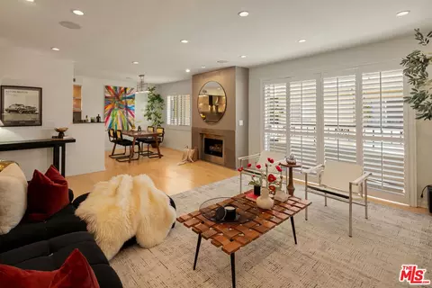 1221 N Kings Rd #307, West Hollywood, CA 90069
