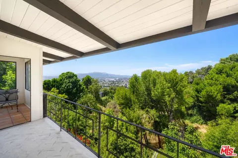 3543 Lavell Dr, Los Angeles, CA 90065
