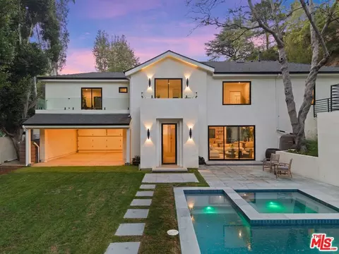 1712 N Beverly Glen Blvd, Los Angeles, CA 90077