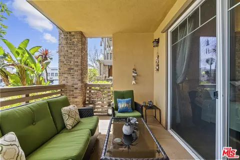 Exterior - 1546 Windshore Way, Oxnard, CA 93035 photo 6 of 13