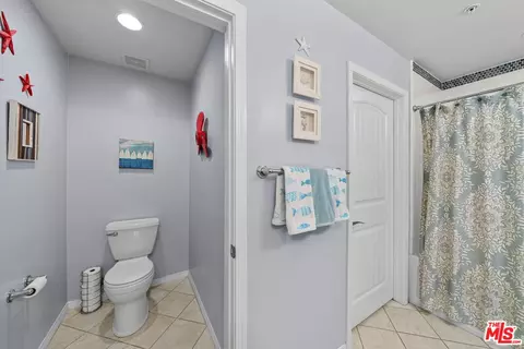 Bath - 1546 Windshore Way, Oxnard, CA 93035 photo 6 of 6