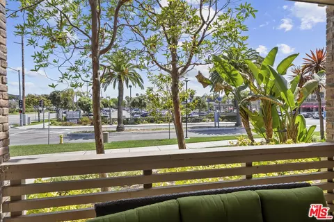 Exterior - 1546 Windshore Way, Oxnard, CA 93035 photo 9 of 13