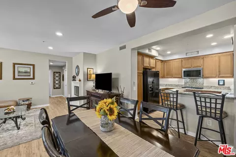 Dining - 1546 Windshore Way, Oxnard, CA 93035 photo 2 of 3