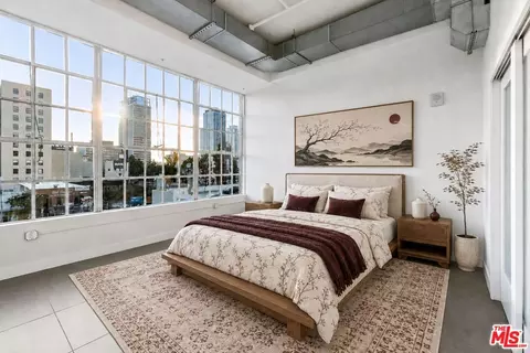 939 S Broadway #308, Los Angeles, CA 90015