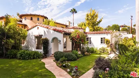827 Yale St, Santa Monica, CA 90403