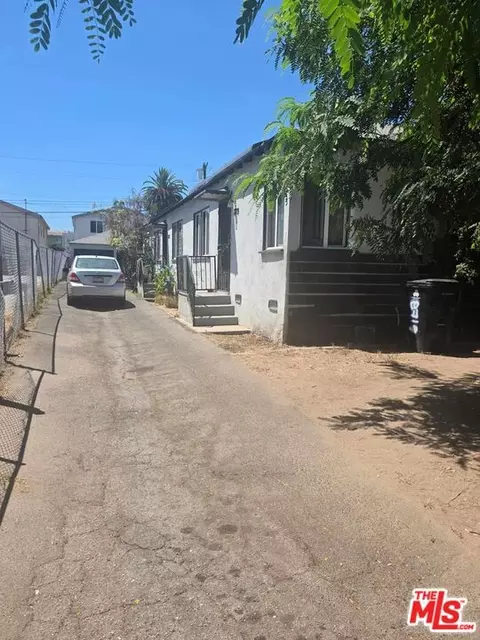 8719 Orchard Ave, Los Angeles, CA 90044