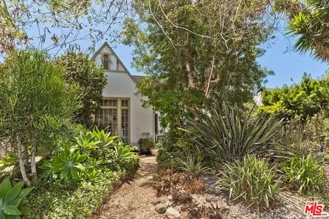 10626 Ohio Ave, Los Angeles, CA 90024