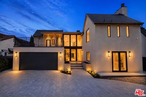 12518 W Sunset Blvd, Los Angeles, CA 90049