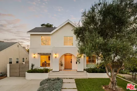 7867 Yorktown Ave, Los Angeles, CA 90045