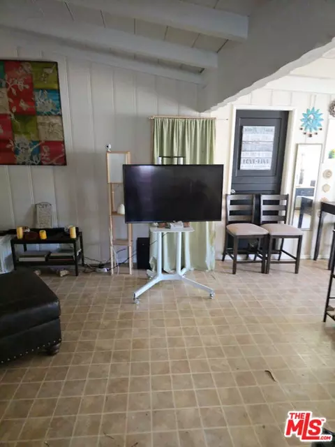 Other - 14137 Hamlin St, Van Nuys, CA 91401 photo 5 of 7