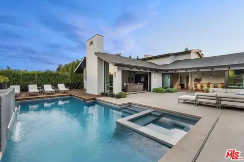 433 Bellagio Ter, Los Angeles, CA 90049