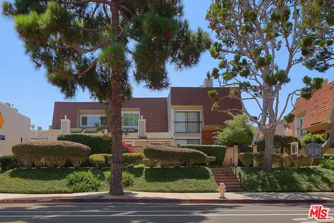 13050 Maxella Ave #2, Marina Del Rey, CA 90292