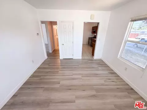 Living - 191 E Marker St, Long Beach, CA 90805 photo 4 of 5