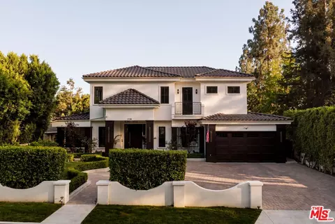 1246 El Vago St, La Canada Flintridge, CA 91011