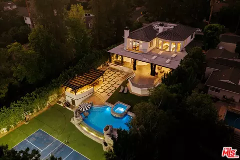1246 El Vago St, La Canada Flintridge, CA 91011