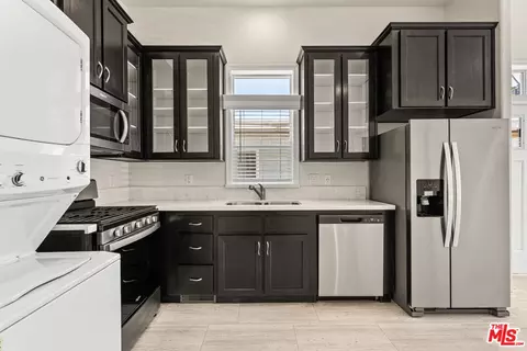 8250 Lankershim Blvd #186, North Hollywood, CA 91605