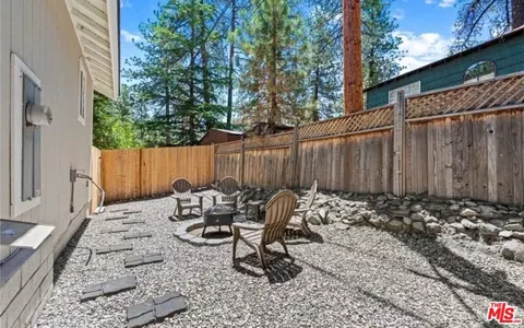 Exterior - 1713 Twin Lakes Rd, Wrightwood, CA 92397 photo 3 of 3