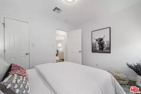 Bedroom - 7253 Yolanda Ave, Reseda, CA 91335 photo 2 of 6