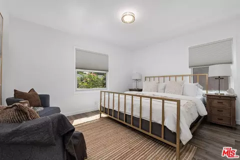 Bedroom - 7253 Yolanda Ave, Reseda, CA 91335 photo 3 of 6