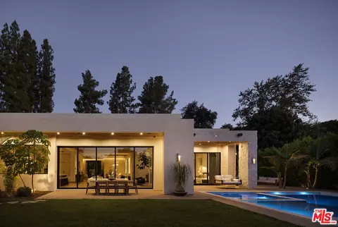 5105 Oakdale Ave, Woodland Hills, CA 91364
