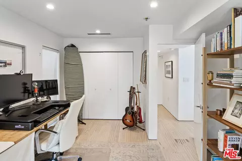 Other - 2904 Beach Ave, Venice, CA 90291 photo 1 of 2