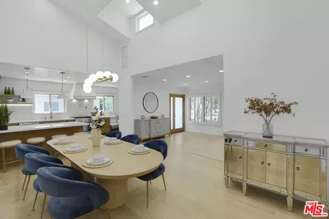 2148 Hillsboro Ave, Los Angeles, CA 90034