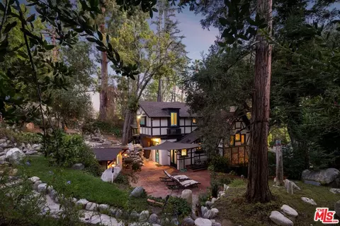 485 Madeline Dr, Pasadena, CA 91105