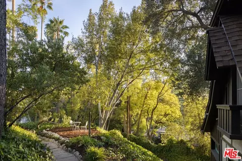 Exterior - 485 Madeline Dr, Pasadena, CA 91105 photo 5 of 14