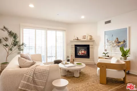 8238 W Manchester Ave #206, Playa Del Rey, CA 90293