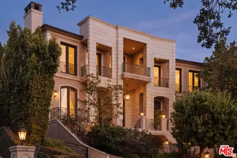 2108 Stratford Cir, Los Angeles, CA 90077