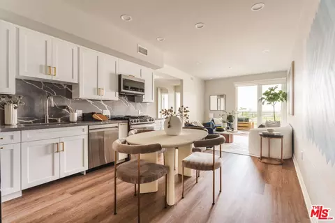 7428 Santa Monica Blvd #507, West Hollywood, CA 90046