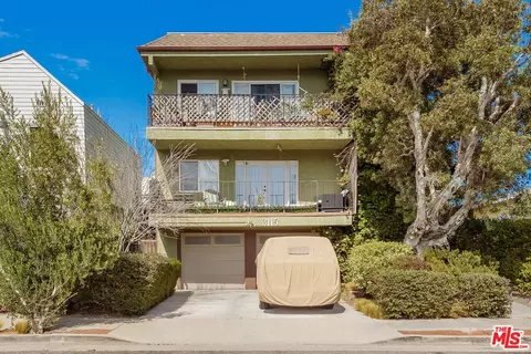 3115 6th St #4, Santa Monica, CA 90405