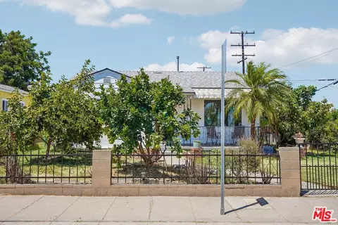 Exterior - 901 W Brazil St, Compton, CA 90220 photo 11 of 12