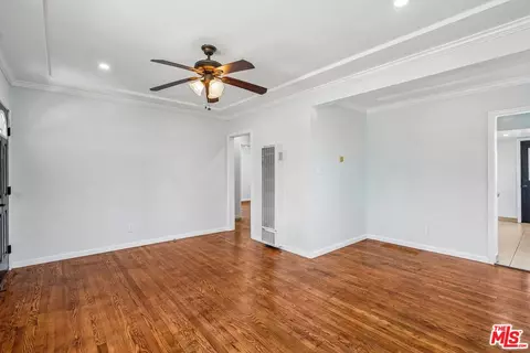 Living - 901 W Brazil St, Compton, CA 90220 photo 4 of 6