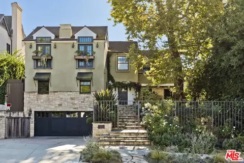 2855 Club Dr, Los Angeles, CA 90064