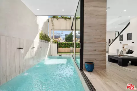 Exterior - 616 7th, Venice, CA 90291 photo 5 of 15