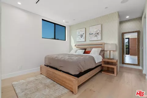 Bedroom - 616 7th, Venice, CA 90291 photo 2 of 6