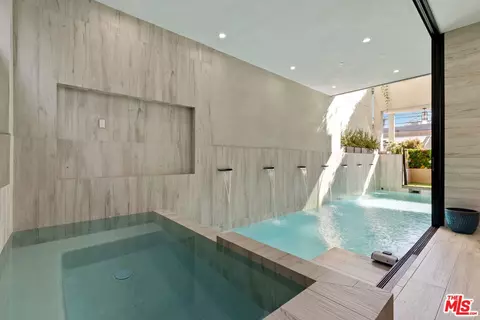 Exterior - 616 7th, Venice, CA 90291 photo 2 of 15